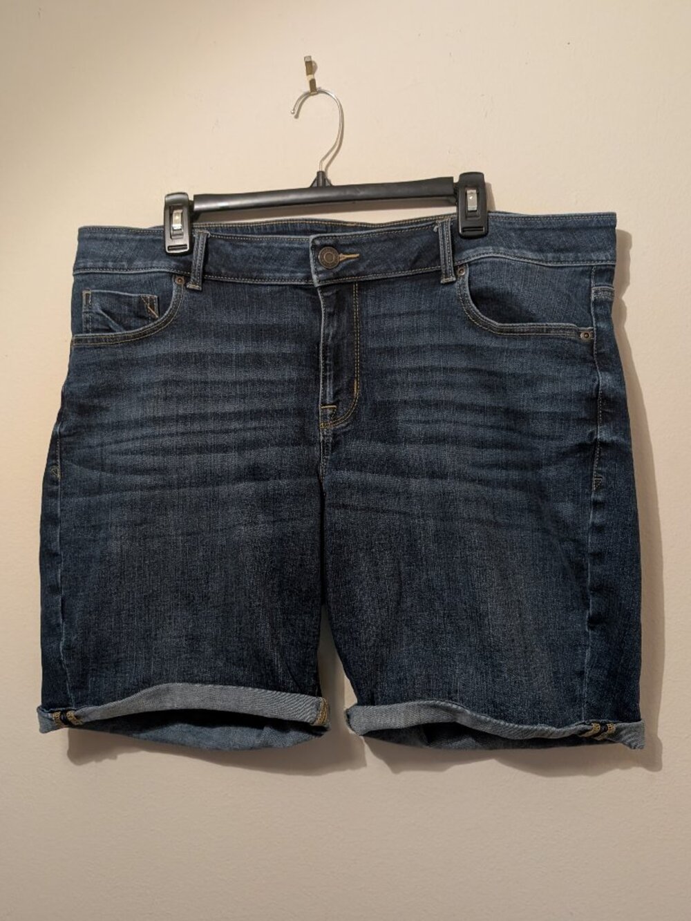 Maurices Bermuda Jean Shorts Size 18W